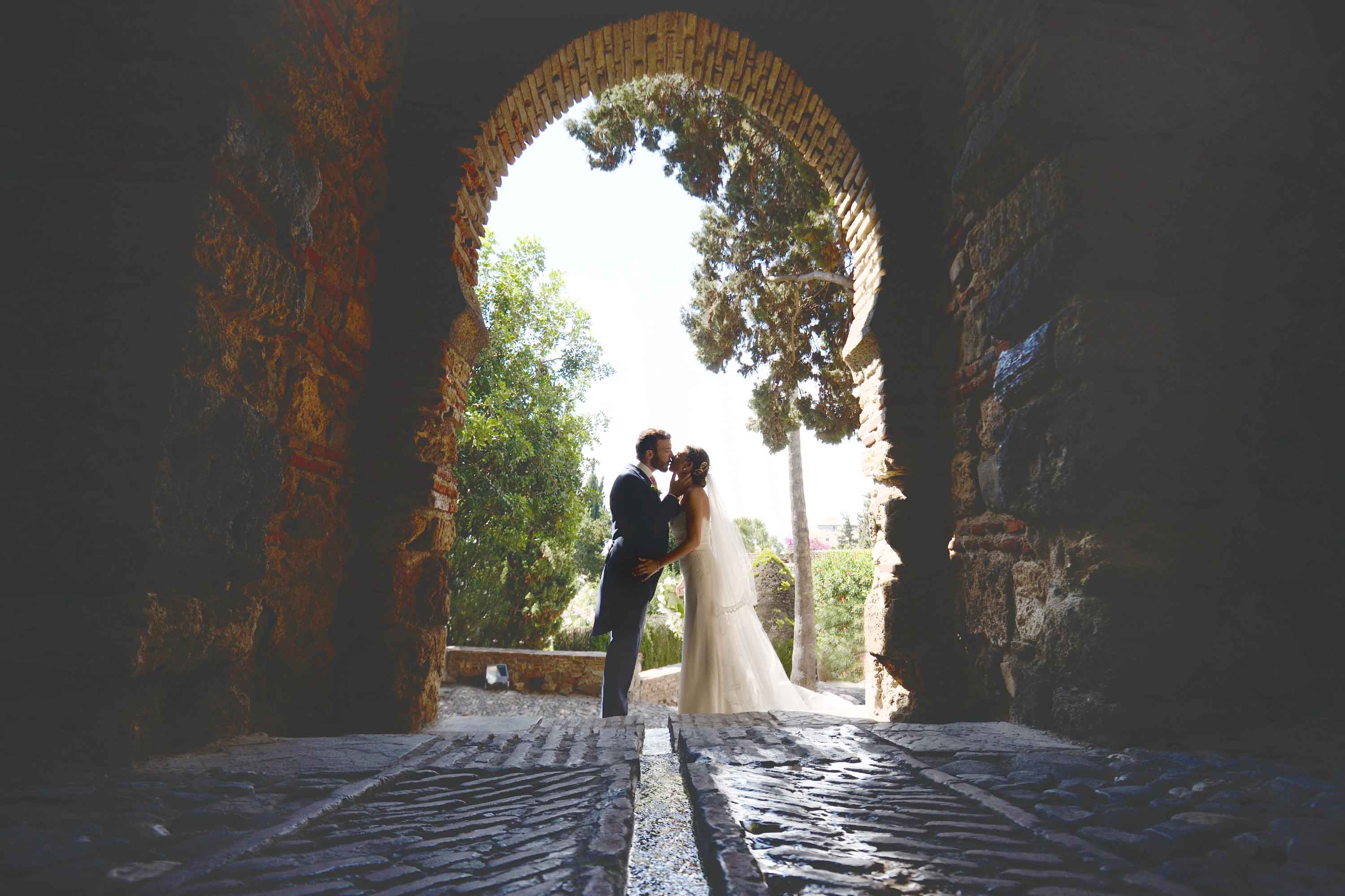 alcazaba de malaga wedding photo shoot