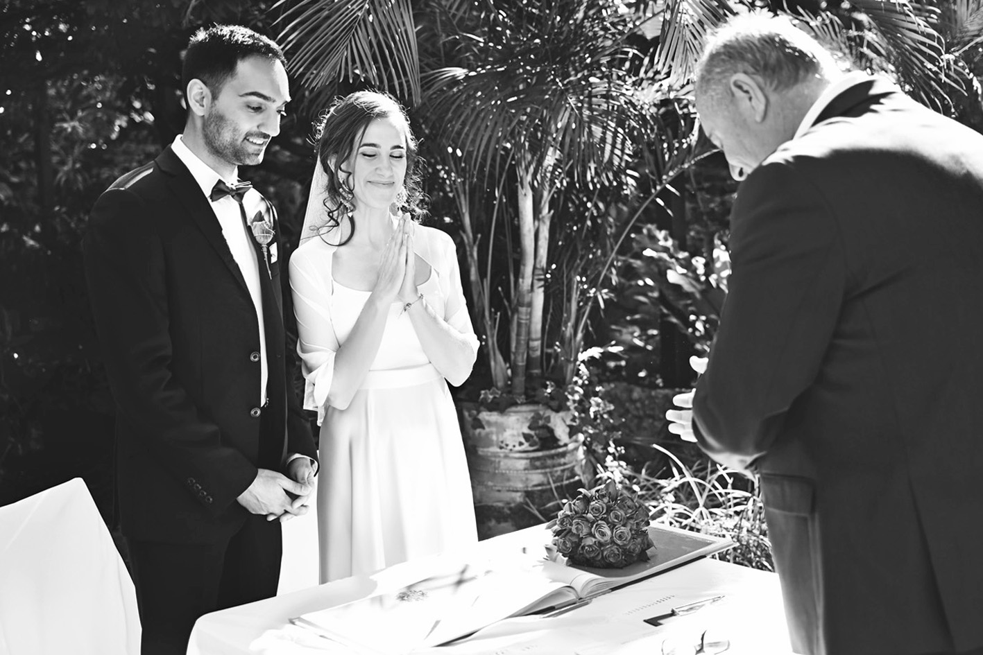 elopement casares
